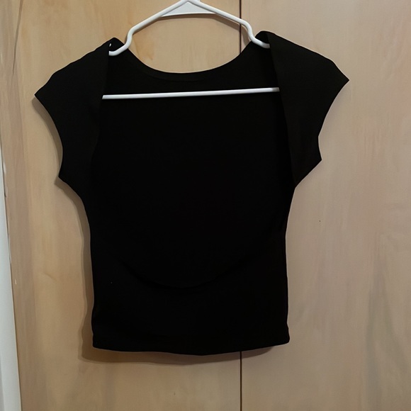 ForeFair Open-Back T-Shirt - Picture 3 of 3